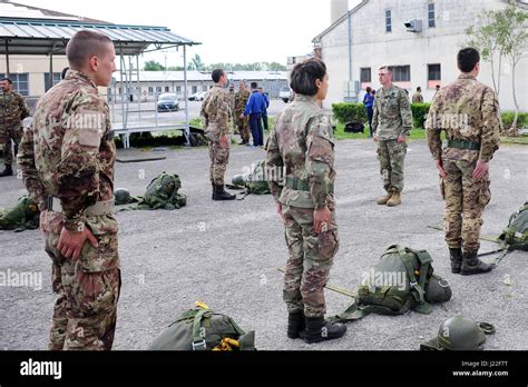 folgore paratrooper school.